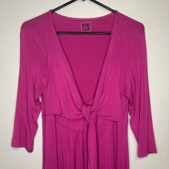 Magenta Maternity & Nursing Pink Wrap Dress Pip & Vine Size Medium Pregnant - Picture 5 of 7